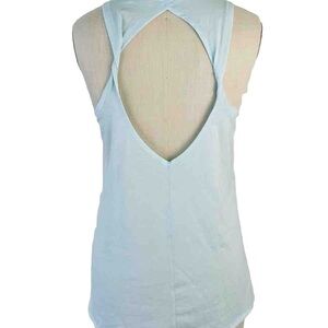 Lilly Pulitzer Women´s Luxletic Aubra Tank Top Twist Back  Whisper Blue Sz L